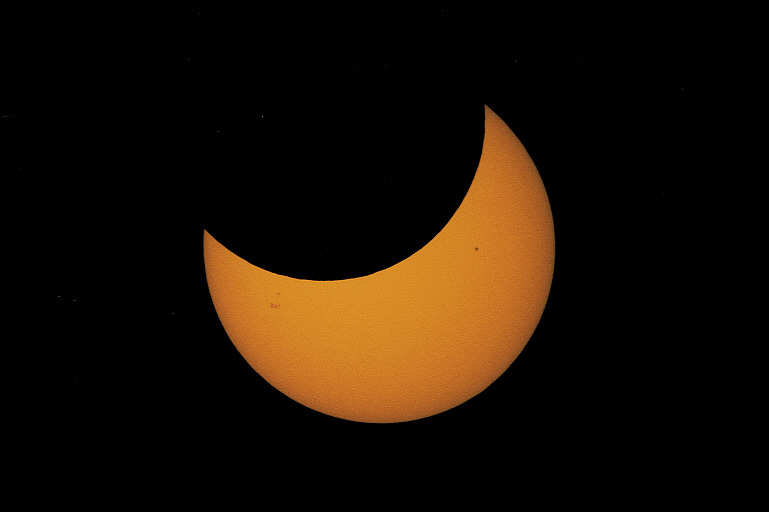 Dec 25, 2000 Solar Eclipse
